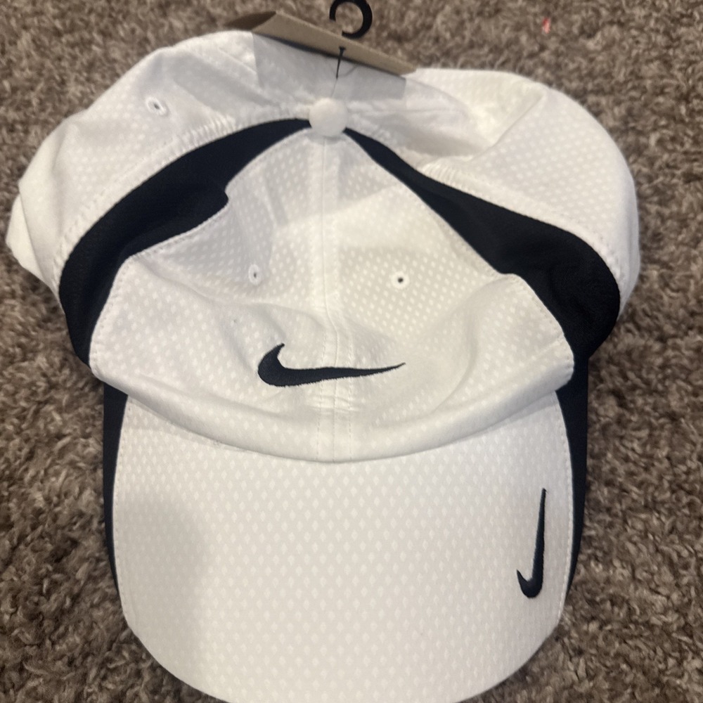 Nike‎ Dri-FIT Club Unstructured Swoosh Golf Cap FD9709-101 Size M/L